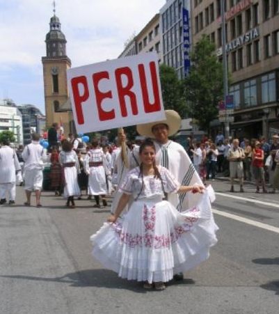 Ronald Vásquez y Evelyn Avila en Parade der Kulturen - 2005